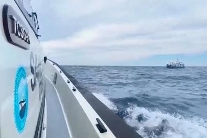Sumud Filosu'nda arızalanan tekneyi Sahil Güvenlik kurtardı