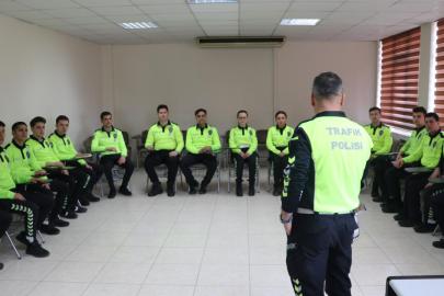Trafik polisleri 24 farklı eğitimle göreve hazırlanıyor