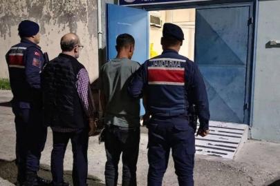 Yaşlı çiftin 10 milyon lirasını dolandırdılar