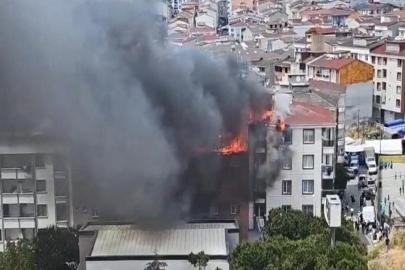Esenyurt'ta 4 binanın çatısında yangın çıktı
