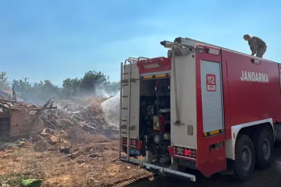 Antalya’da orman yangınlarına jandarmadan yoğun müdahale