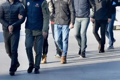 Taşınmaz ve araç satışında 800 milyon liralık dolandırdılar. 5 şüpheli yakalandı