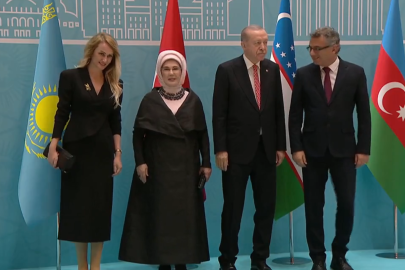 Türk Devletleri Teşkilatı Zirvesi. Cumhurbaşkanı Erdoğan liderleri karşıladı